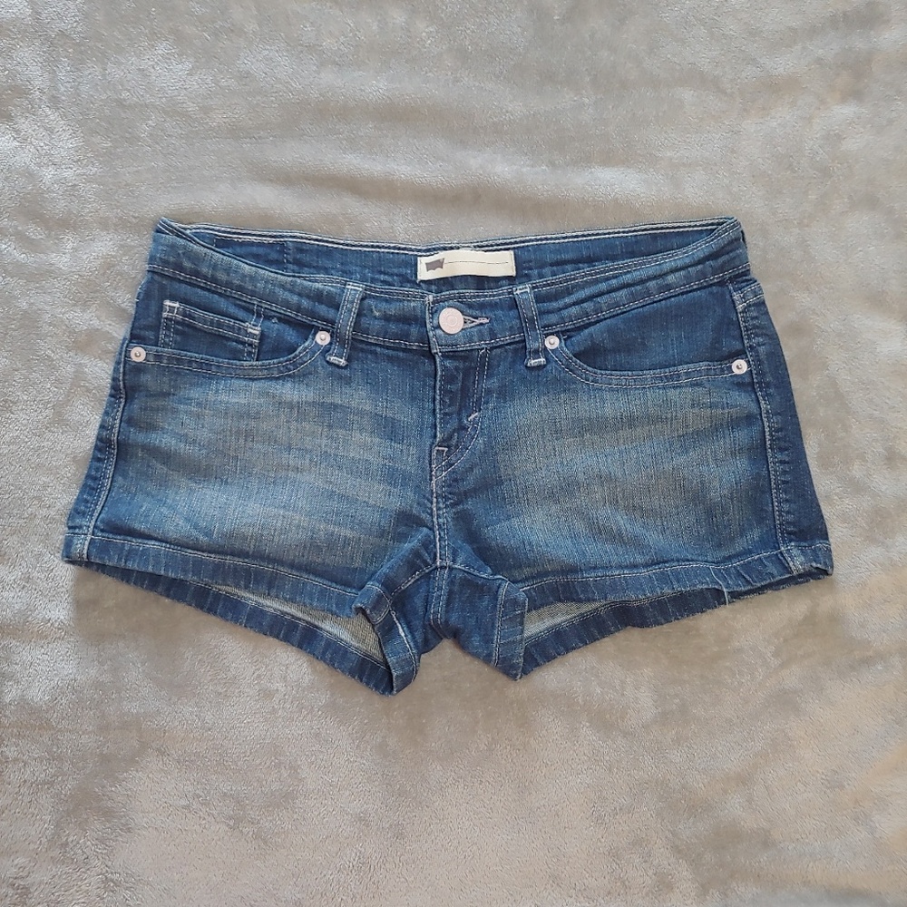 Levi Jean Shorts W28